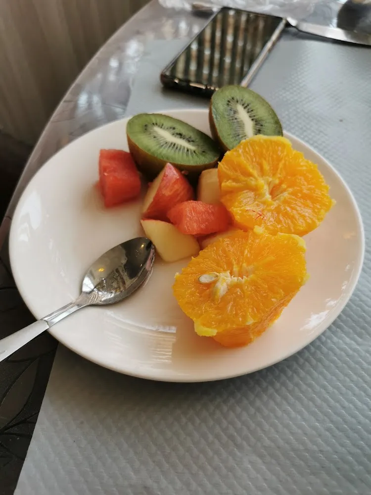 Assortiment de Fruits Frais Grand Choix Très Varie